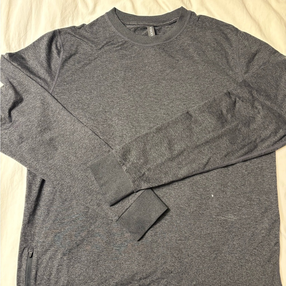 Vuori Charcoal Grey Pullover Crew